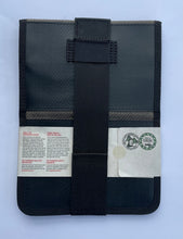 Laden Sie das Bild in den Galerie-Viewer, Tablet-Hülle ROB 1 (klein) für iPad mini feuerwear
